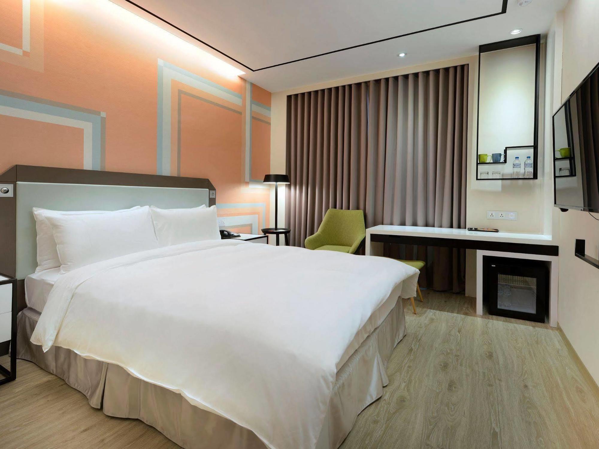 Uinn Business Hotel-Shihlin Тайбэй Экстерьер фото